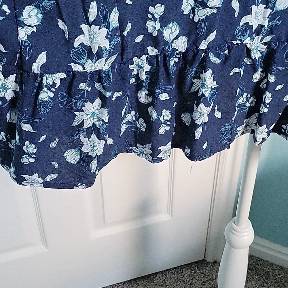Blue Floral Top - Picture 3 of 4
